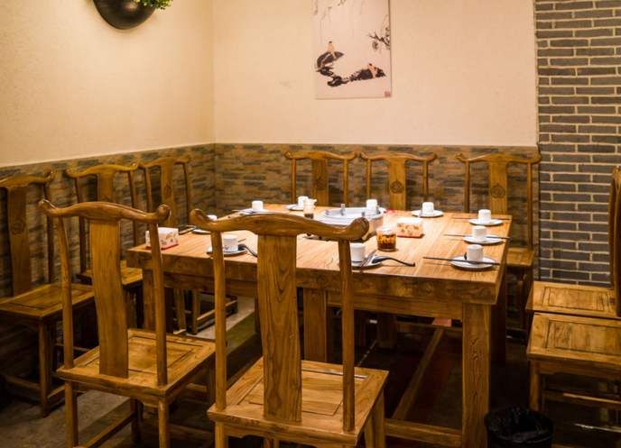 20191222/5dff706309a35.jpg 飯店餐桌椅.jpg