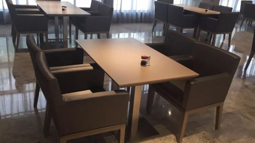 20191223/5e005a95283ea.jpg 酒店西餐廳家具桌椅.jpg