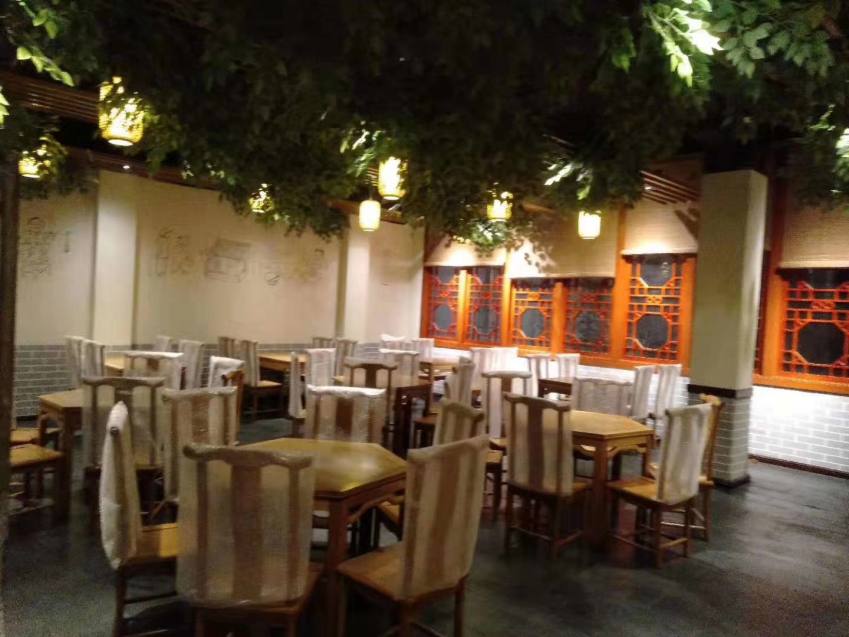 20191223/5e00b8c0010e5.jpg 古陜?nèi)思椅靼膊妥酪伟惭b現(xiàn)場.jpg