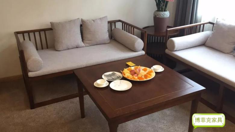 20191224/5e02268b6c48b.jpg 憶商山會(huì)所實(shí)木沙發(fā).jpg