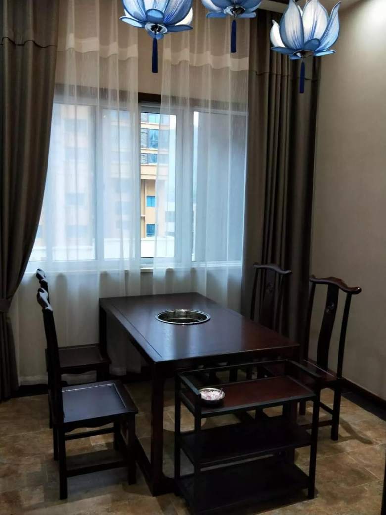 20191224/5e022bcb75bba.jpg 湘味軒生態(tài)餐廳火鍋?zhàn)兰揖?jpg