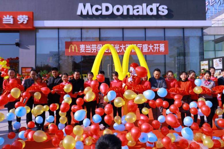 20191225/5e02dabc85bb8.jpg 餐廳開業(yè)現(xiàn)場(chǎng).jpg