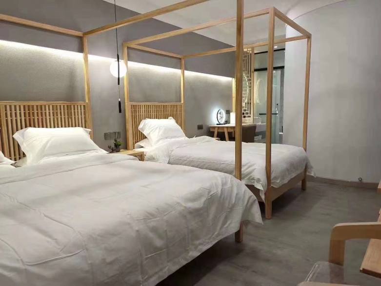 20200108/5e15d45e22827.jpg 民宿客棧家具床安裝圖片.jpg