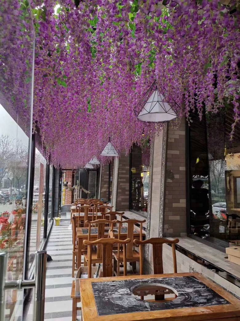 20200120/5e24fe01f2bca.jpg 火鍋桌安裝現(xiàn)場.jpg