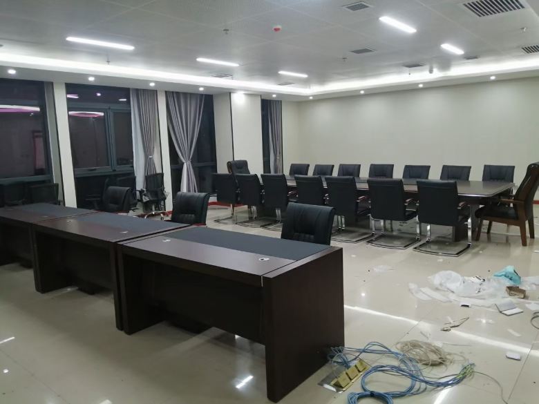 20210301/603caebfe5ec7.jpg 西安辦公室會(huì)議桌.jpg