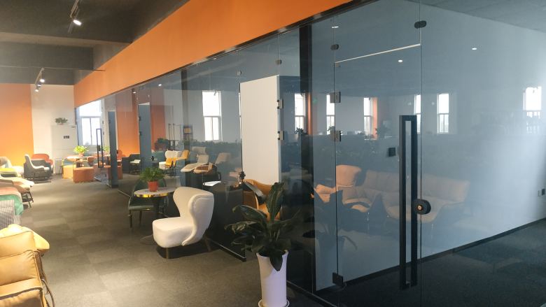 20210706/60e3f6926258a.jpg 餐桌椅廠(chǎng)家辦公室實(shí)拍.jpg