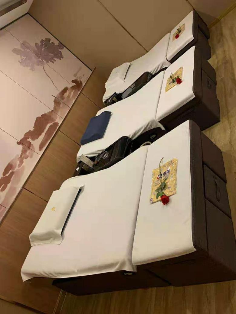 20210718/60f3d1a22b354.jpg 西安足浴沙發(fā)廠給足浴店安裝.jpg