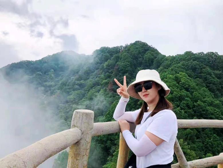 20220524/628ccc6f0e18f.jpg 博菲克財(cái)務(wù)部小姐姐.jpg