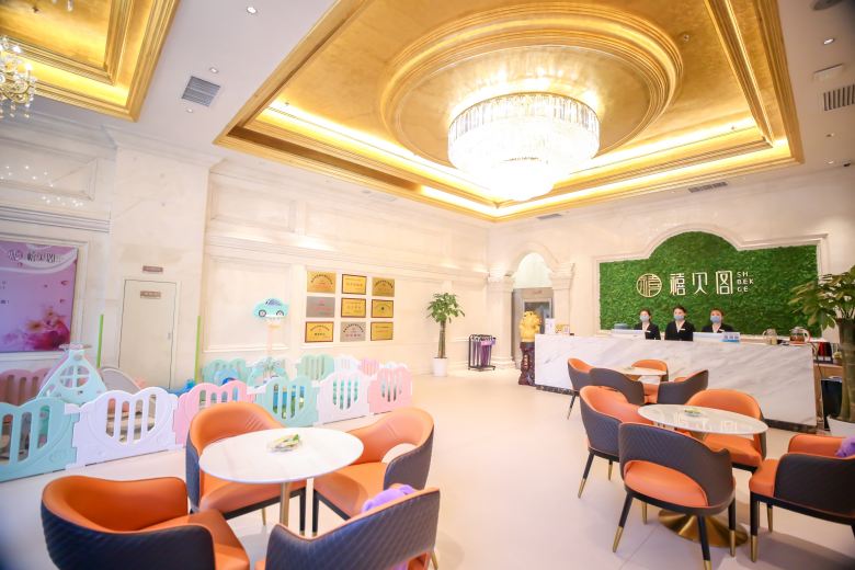 20221024/6356a2f2f2f3d.jpg 月子會(huì)所洽談區(qū)桌椅.jpg