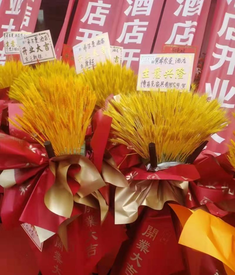 20221109/636b0ce85b054.jpg 渭南希爾曼酒店開業(yè)現(xiàn)場(chǎng).jpg