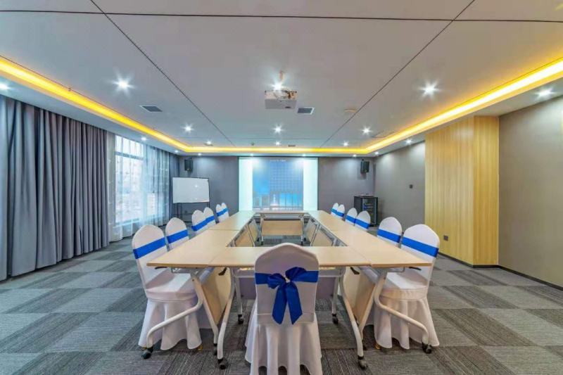 20230718/64b618cff3df9.jpg 會(huì)議桌椅.jpg